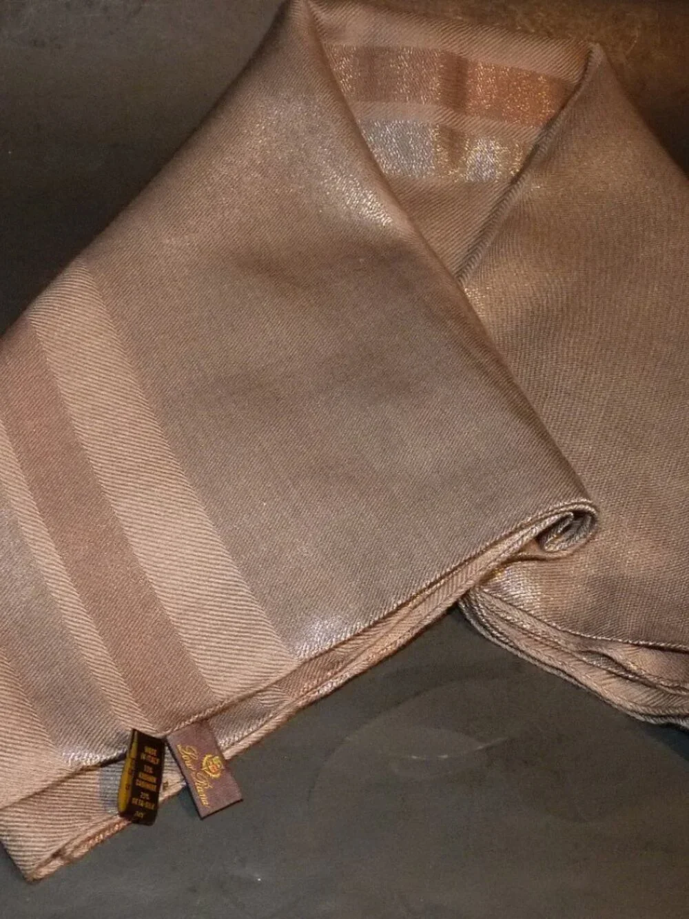 Loro Piana color taupe